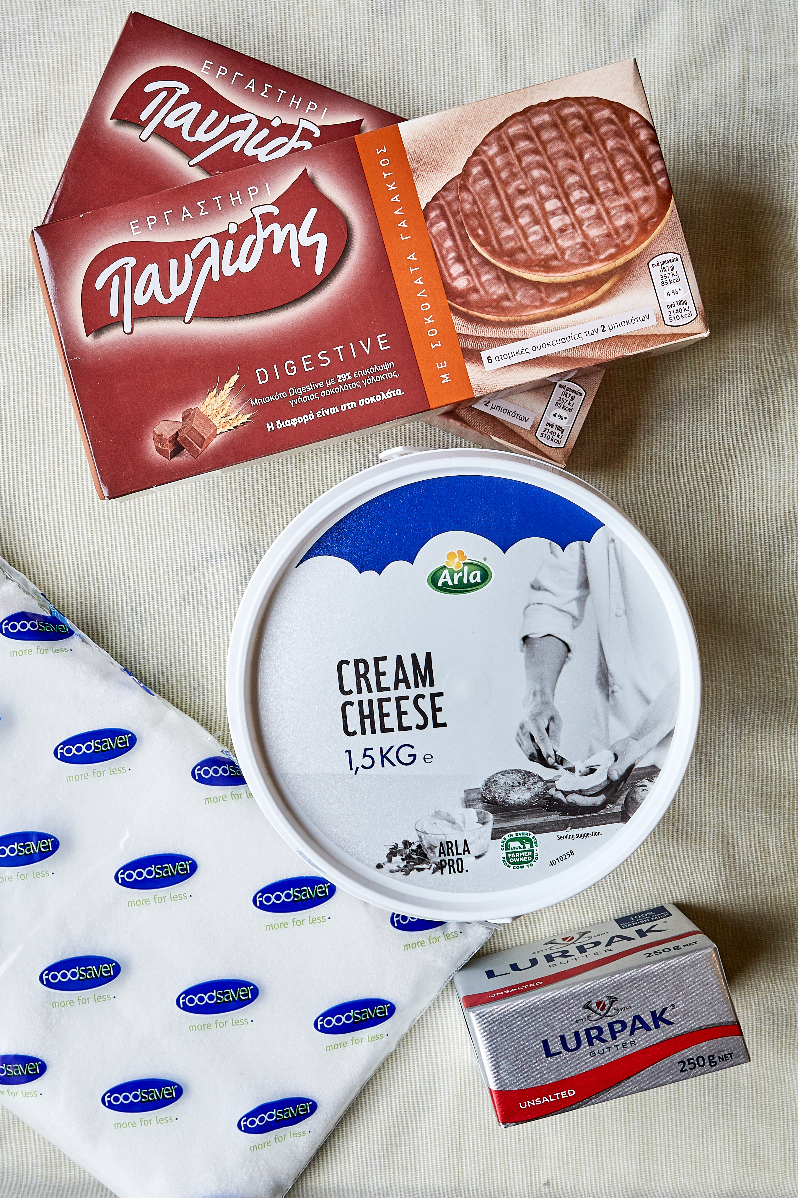 New York Cheesecake with Chocolate Crust with Foodsaver Stores